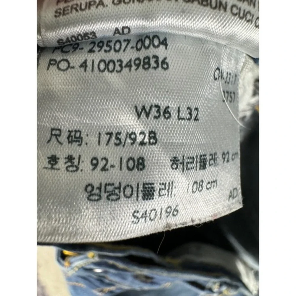 Levi's Mens 502  Jeans 36x32  Blue Denim‎ Taper Fit Distressed Mid Rise